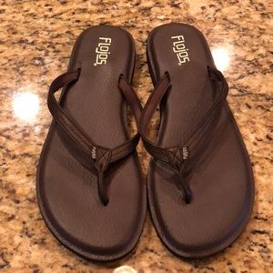 Women’s Flojos Sandals, Size 9